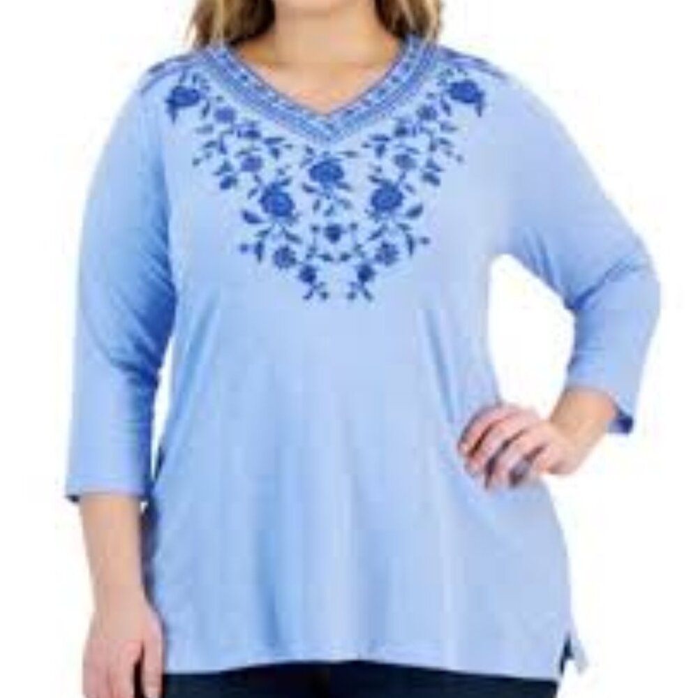 Blue Embroidered V-Neck 3/4 Sleeve Tunic NWT